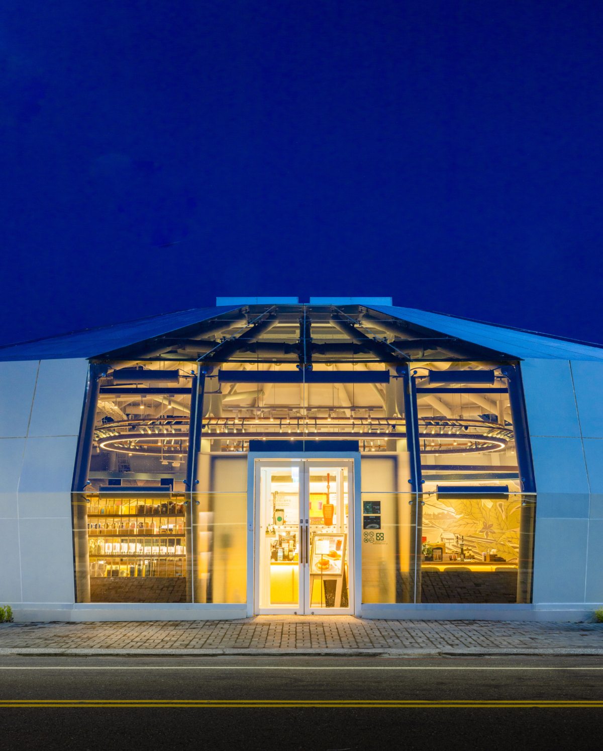 星巴克台南麻豆門市夜景