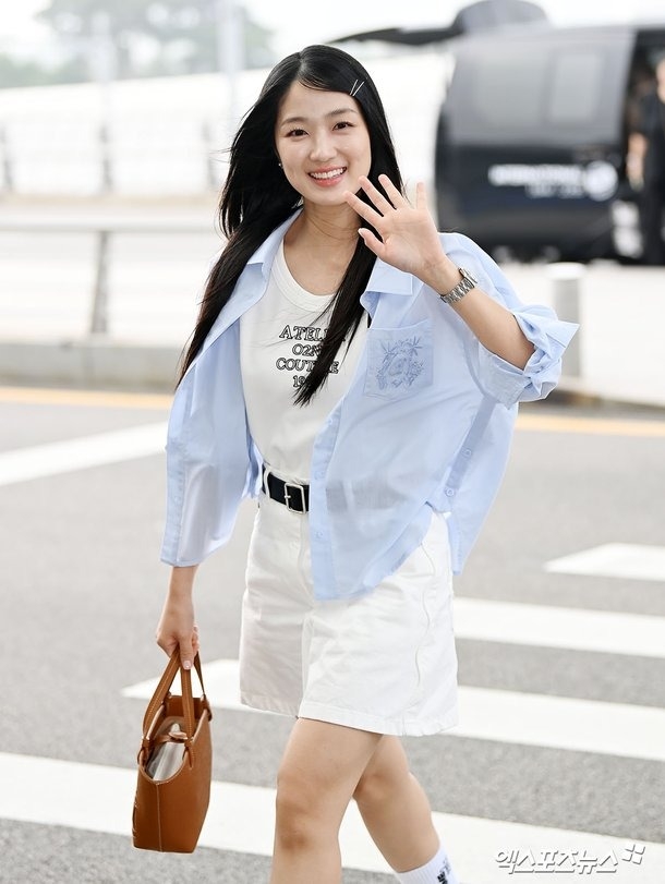 《背著善宰跑》金惠奫國外行程滿檔