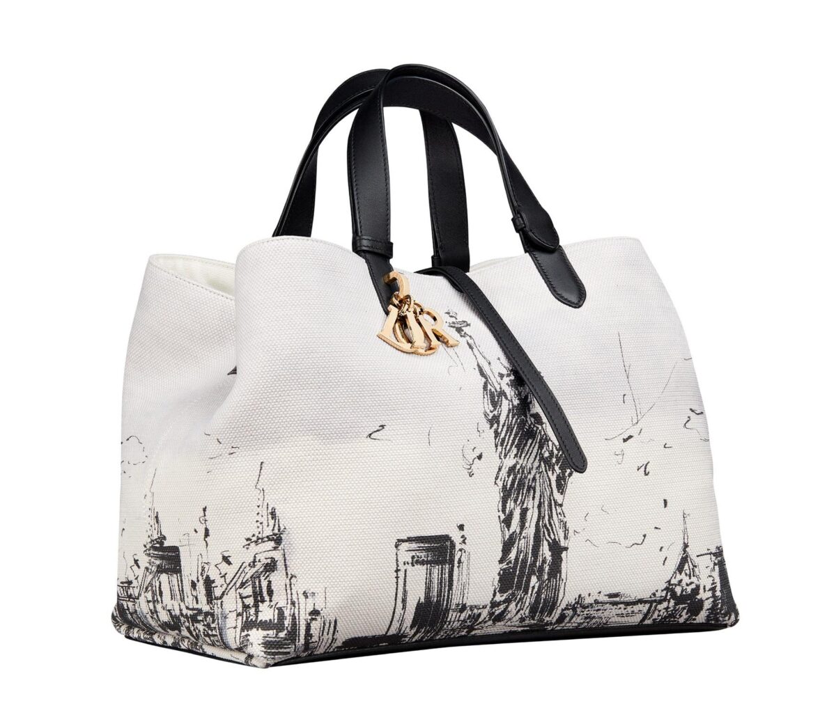 Dior Toujours 白色帆布與黑色自由女神像印花大型提包,NT$ 140,000