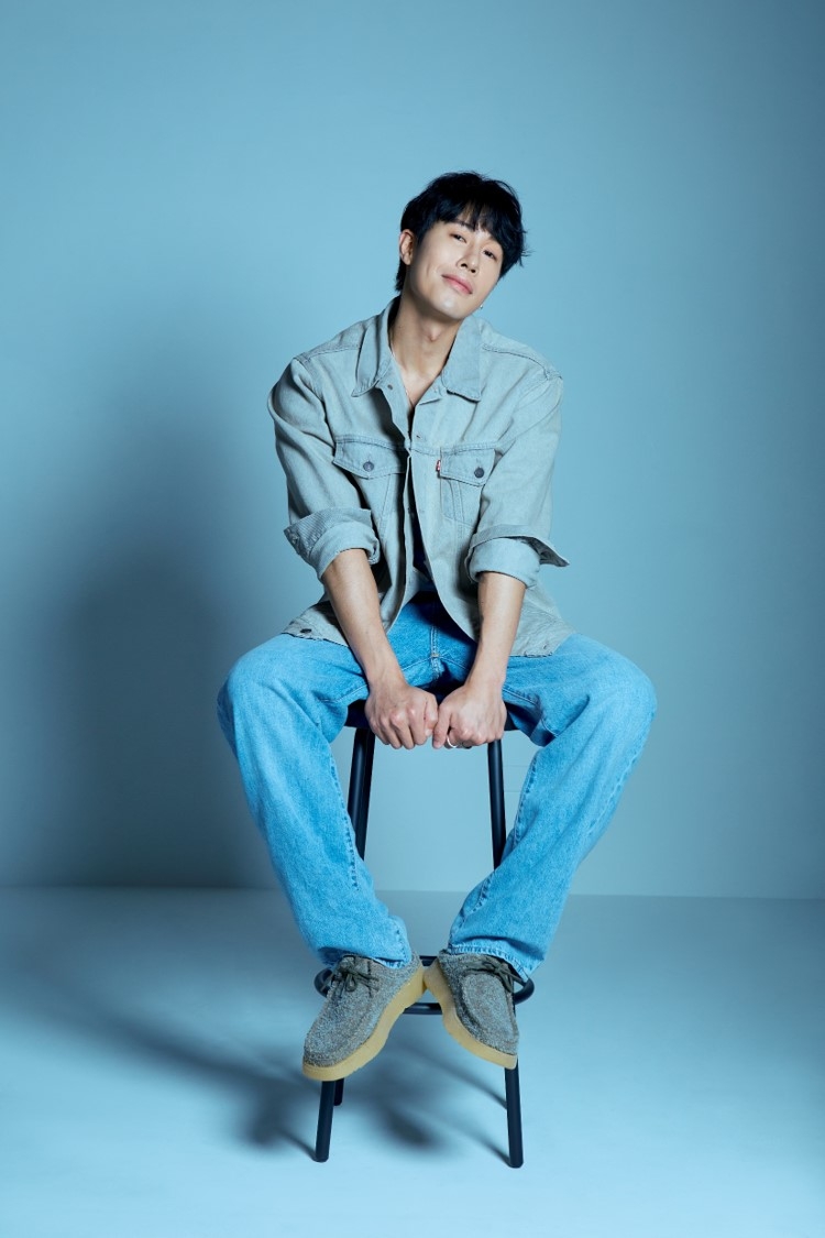 2024 年盛夏,全球永續丹寧領導品牌Levi’s®為你對抗炎熱!全新Levi’s® Performance COOL系列以CHILL+ 科技打造Denim丹寧面料織入Mint冰薄荷粒子,升級推出冰薄荷DeMINT 全新丹寧風味。