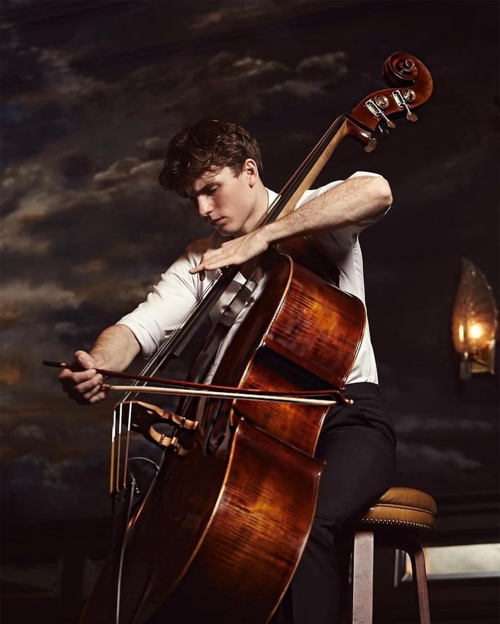 22歲低音提琴美男子Marc André氣質出眾