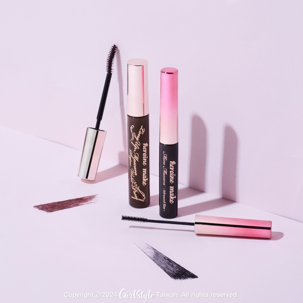 左：KISSME花漾美姬「超！持久立挺翹長防水睫毛膏」／右：KISSME花漾美姬「細睫控360°零死角防水睫毛膏EX」