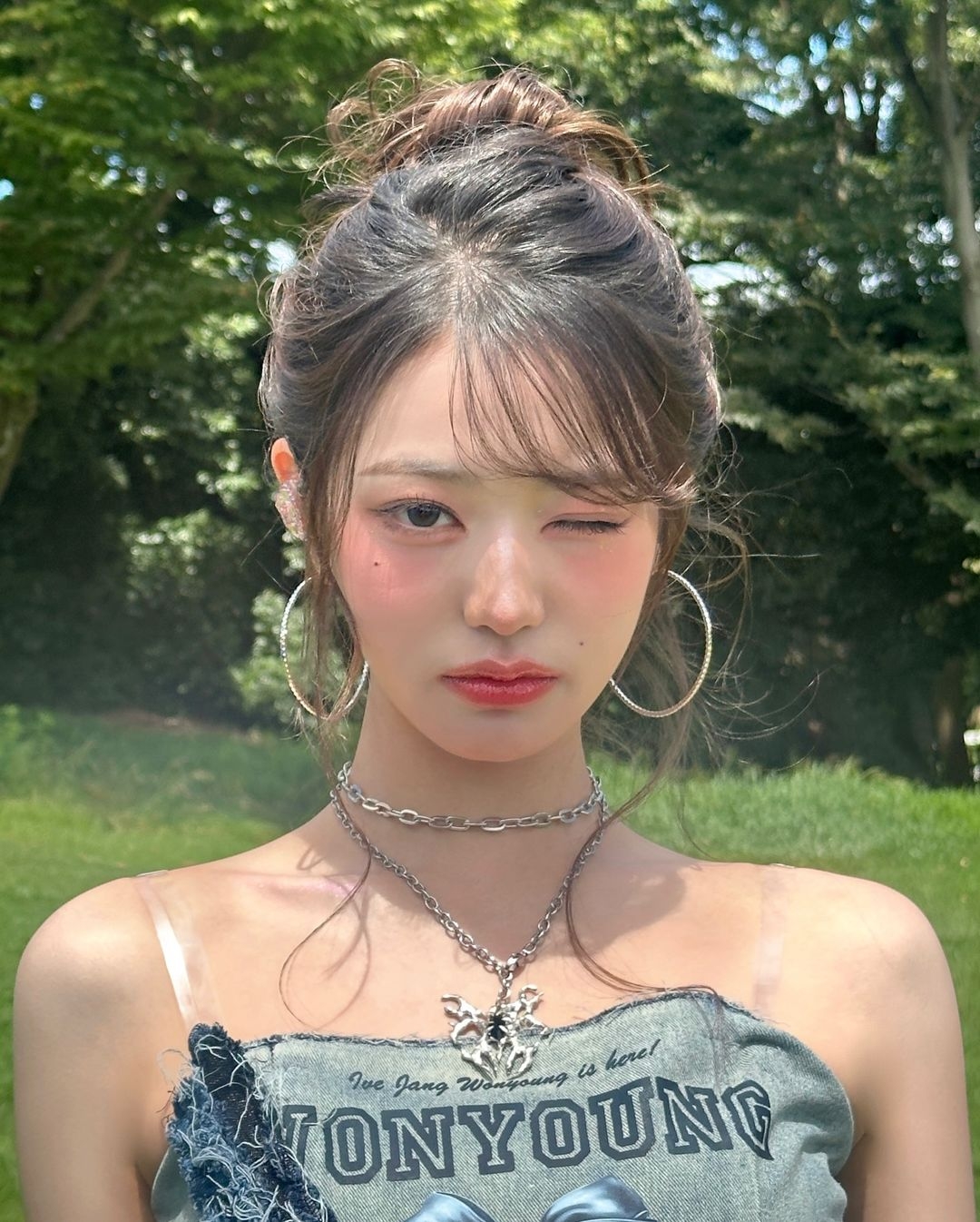 張員瑛是韓國女團IVE成員