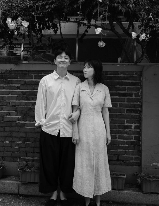 38歲的演員孔敏貞(1986)和同齡演員張宰昊宣布結婚