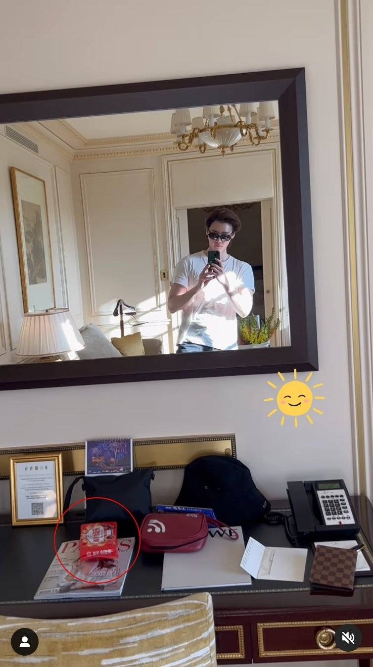 李鐘碩桌上被發現有義美小泡芙