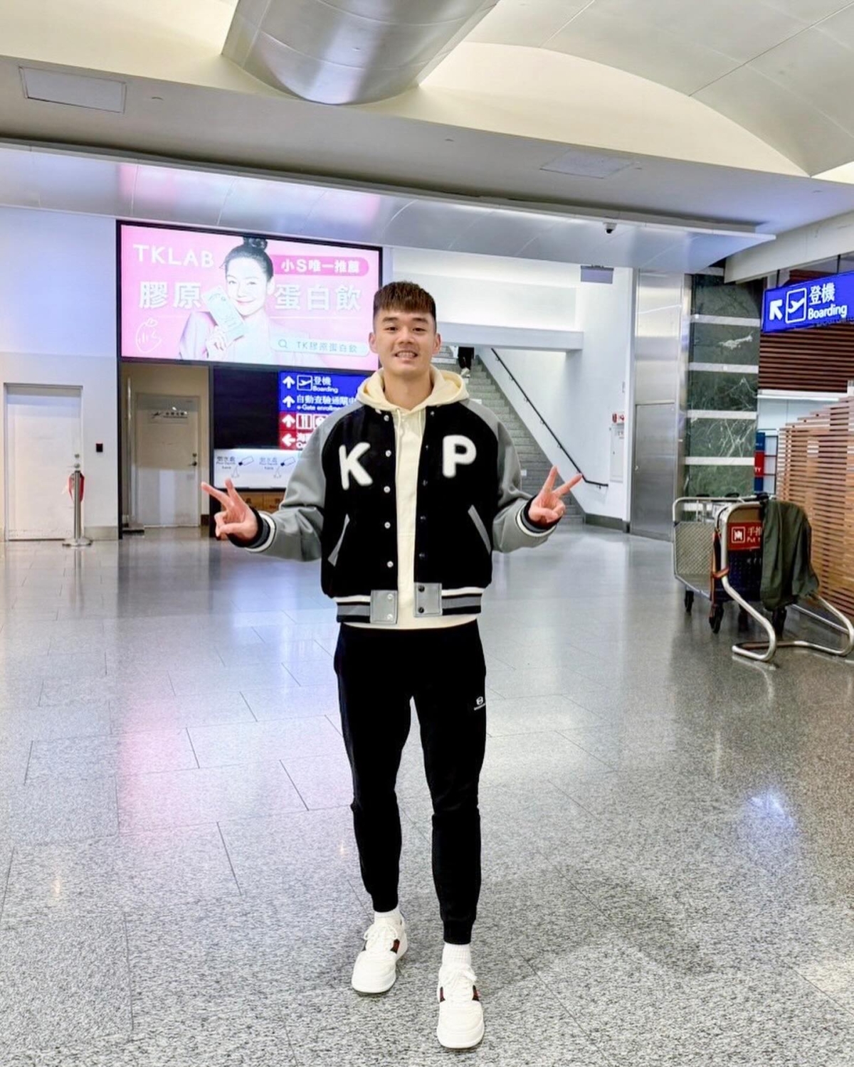 王齊麟穿搭KENZO