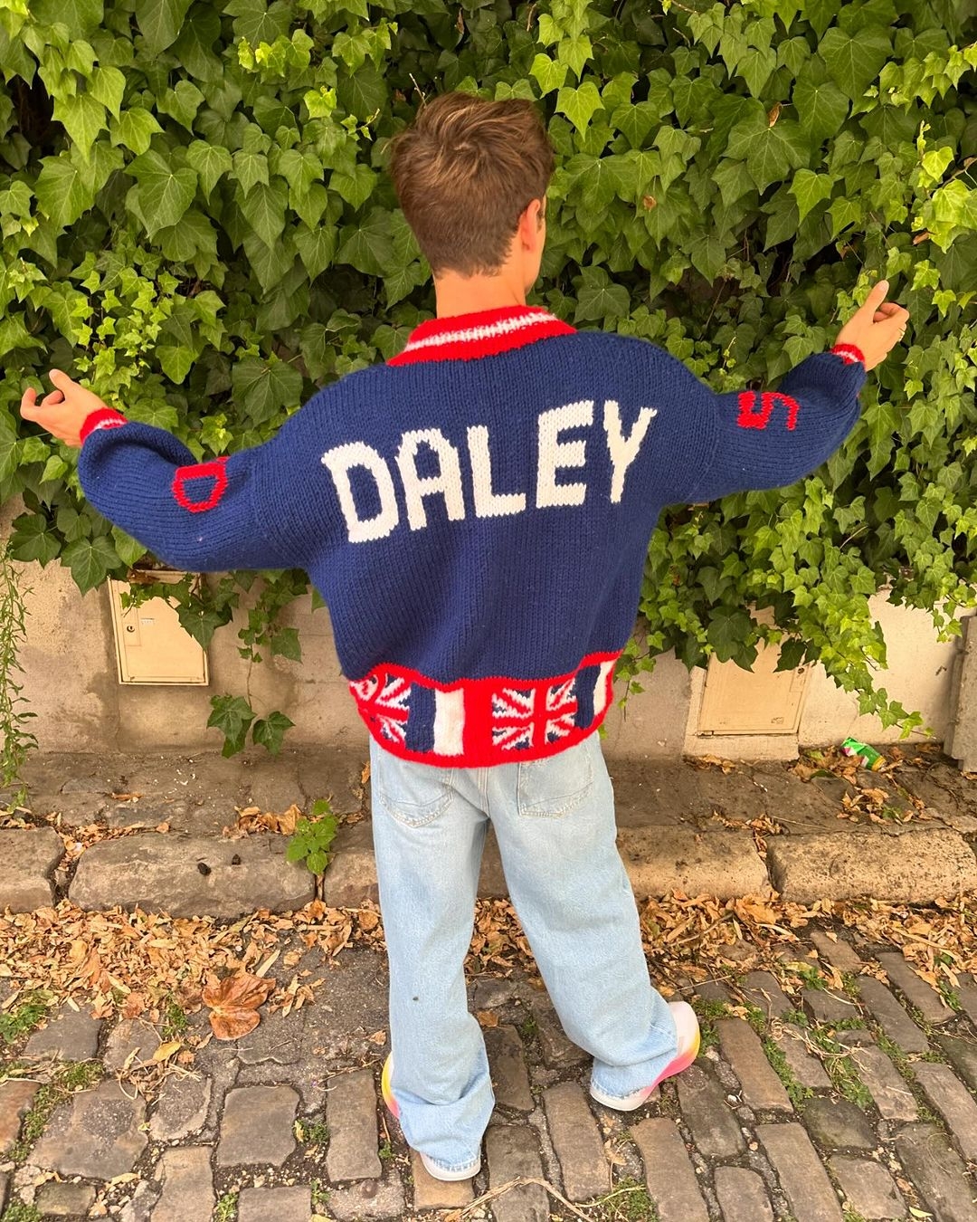 Tom Daley巴黎奧運毛衣背面