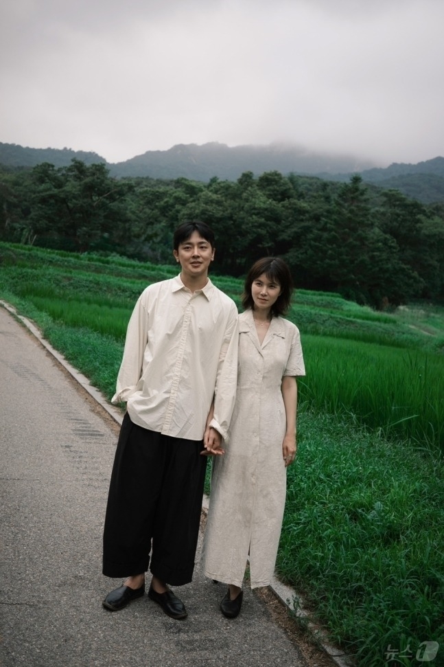 孔敏貞上傳新婚夫妻合照公開婚訊