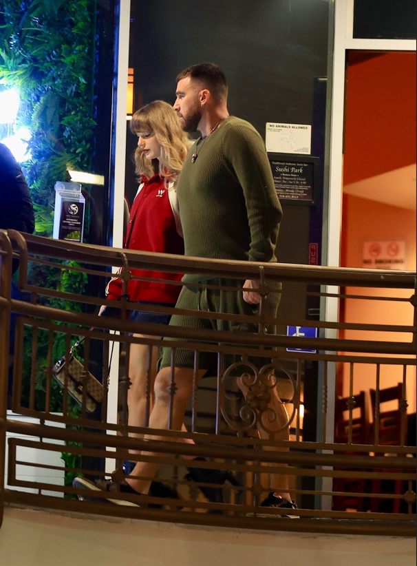 泰勒絲與球星男友Travis Kelce