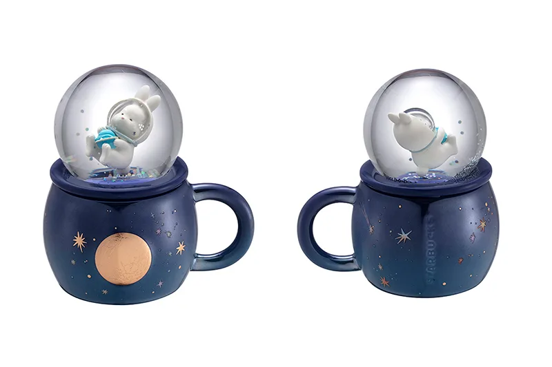 玉兔太空水球馬克杯輕盈可愛。
