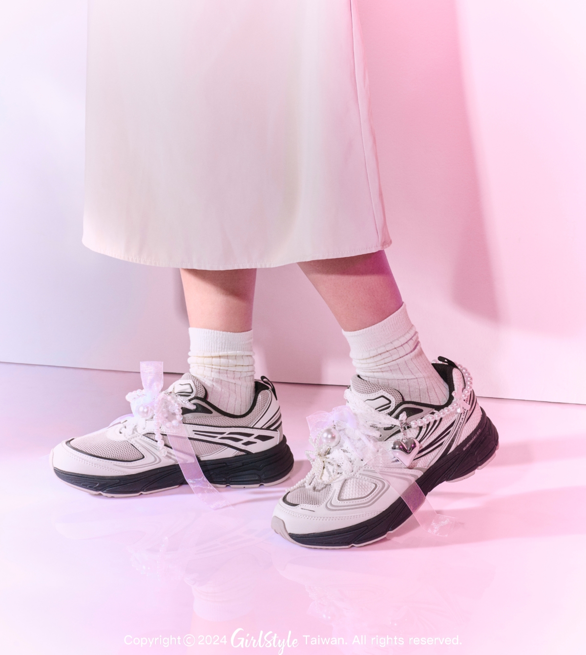 《這雙正是韓韶禧腳上那雙!打造可鹹可甜的氣質風格》