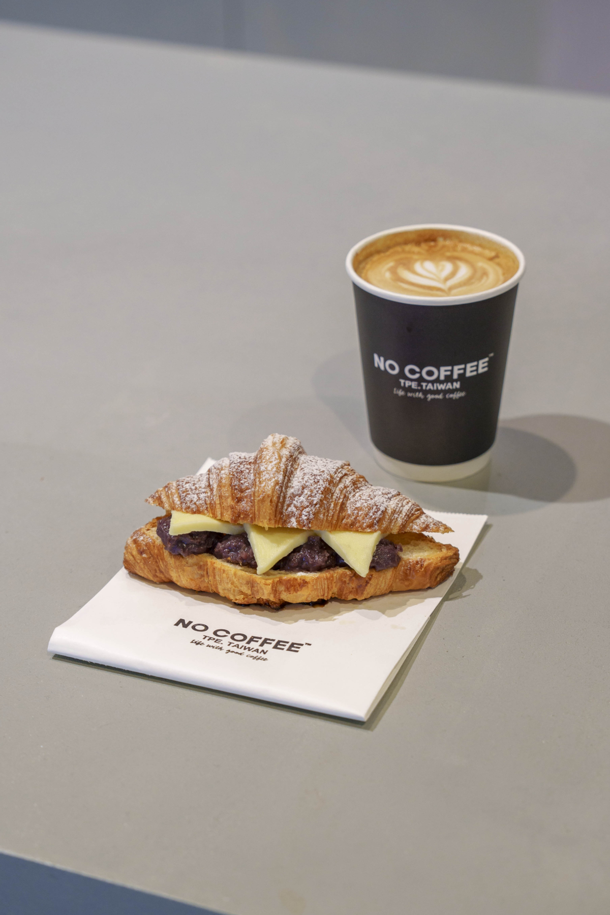 日本福岡潮流咖啡NO COFFEE紅豆鹹奶油可頌