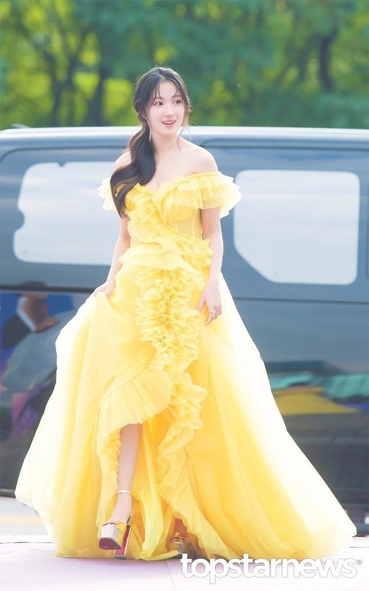 惠奫盛裝出席2024首爾電視劇大獎(首爾國際電視節)