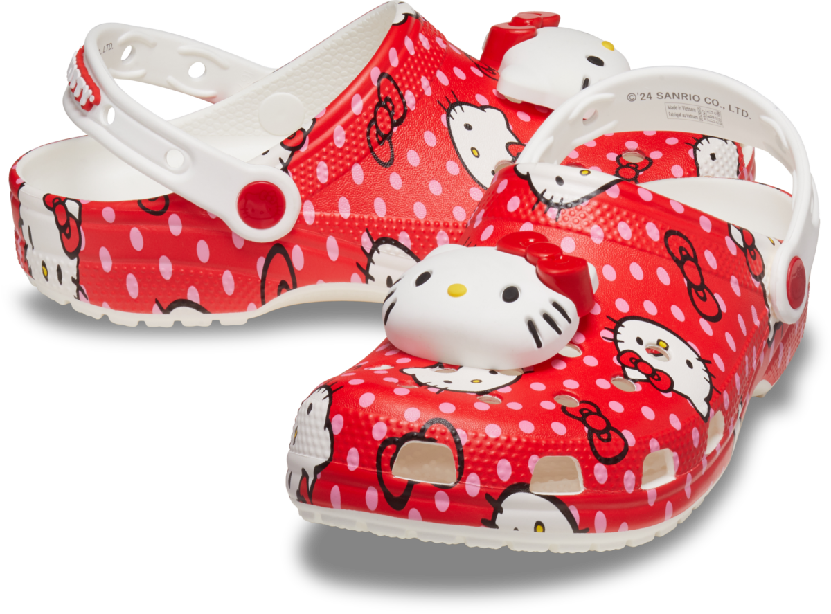 Crocs 卡駱馳經典Hello Kitty 紅色克駱格，NT$2,580 (中性鞋) /NT$1,980(童鞋)
