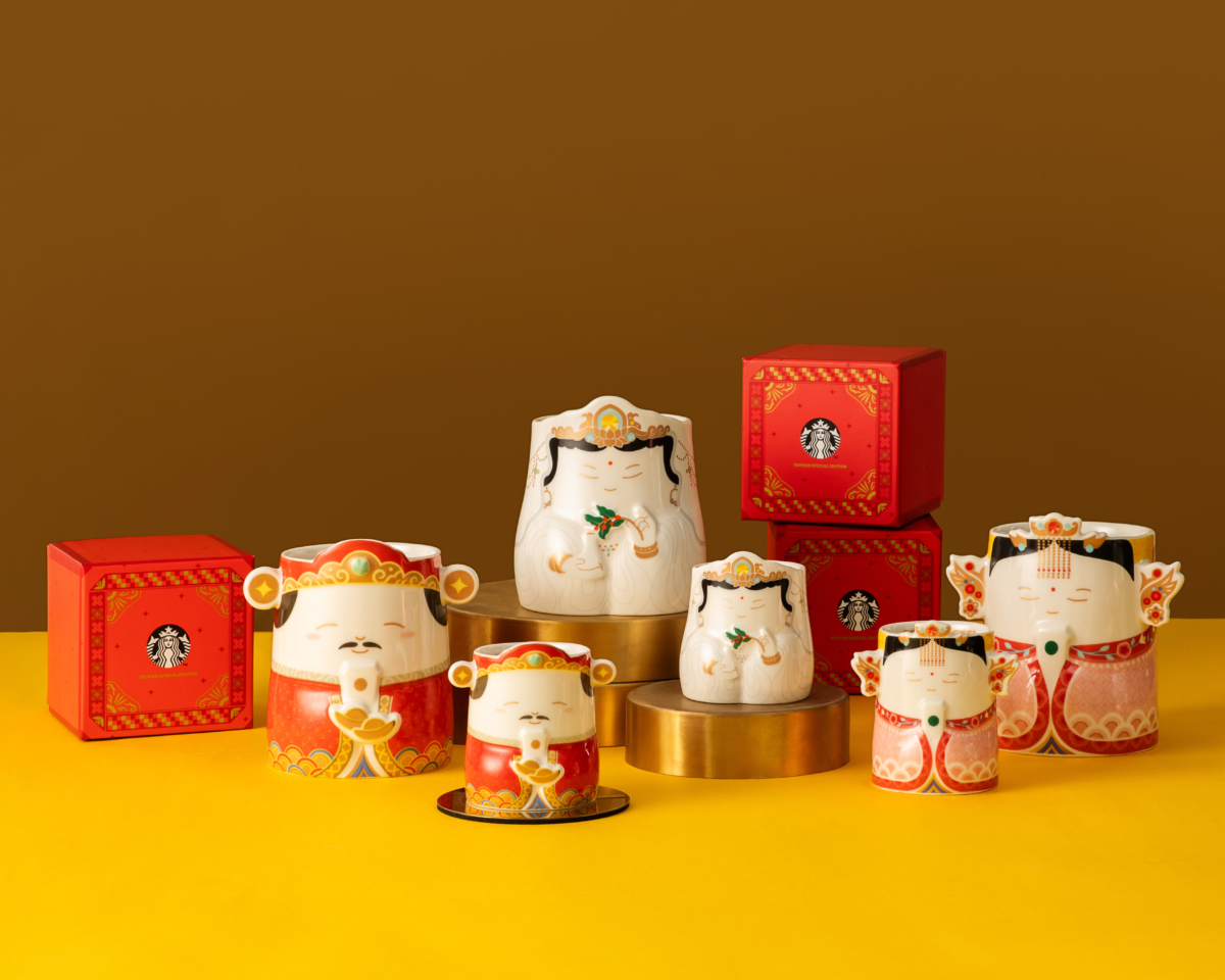 祈願自在馬克杯(觀世音菩薩)、祈願富饒馬克杯(財神爺)和祈願保佑馬克杯(媽祖),3OZ杯身上運用陶瓷浮雕搭配精緻貼花工藝,展現在地文化特色,傳遞滿滿的祝福與豐饒星意。