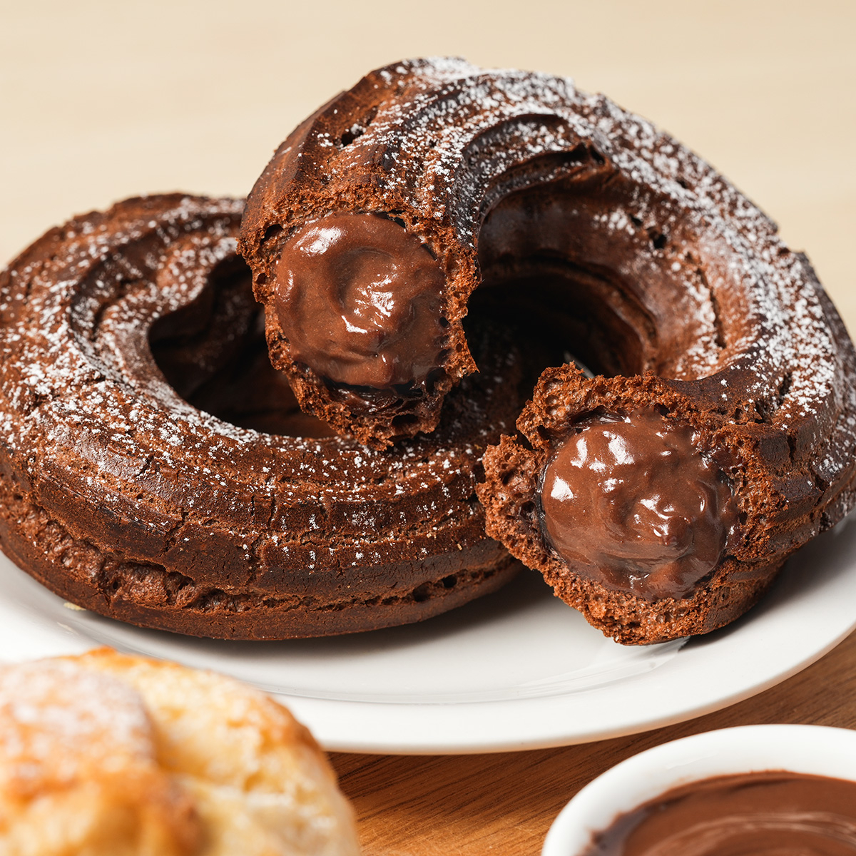 beard-papa's榛果可可黑甜圈