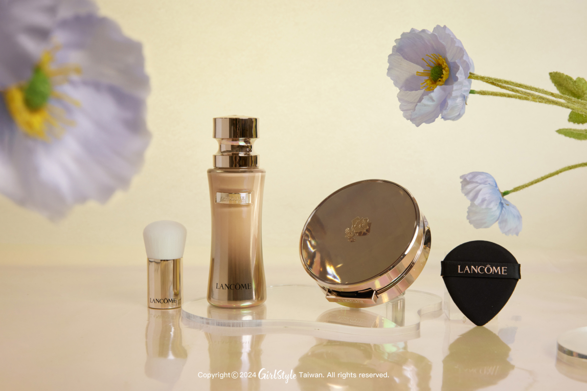 蘭蔻 絕對完美粉底精粹SPF 20 PA+++，NT$4,600+絕對完美玫瑰氣墊粉餅(全3色)