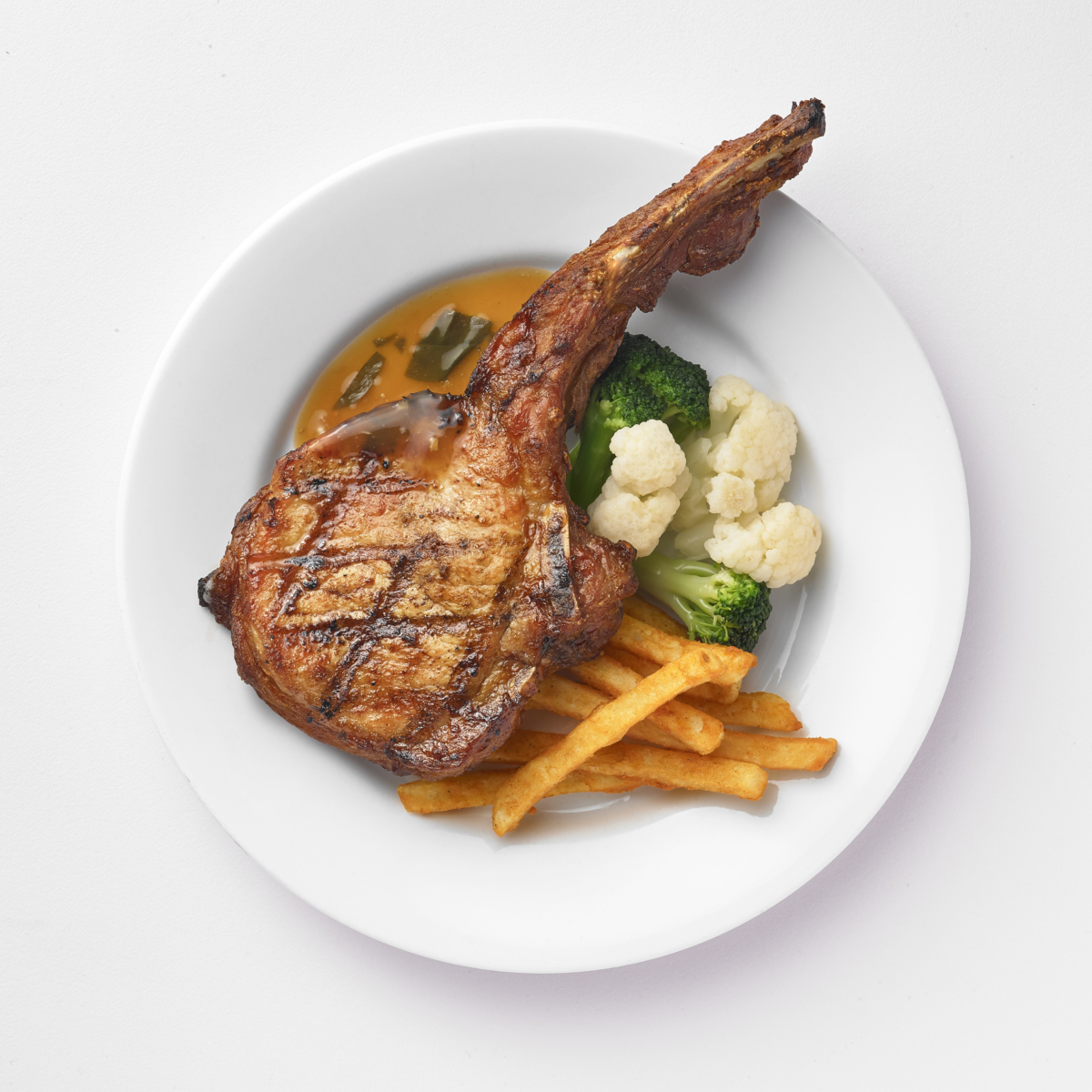 IKEA戰斧豬排佐三杯醬