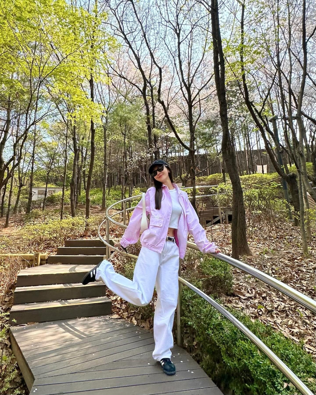 Jessica搭配adidas Samba