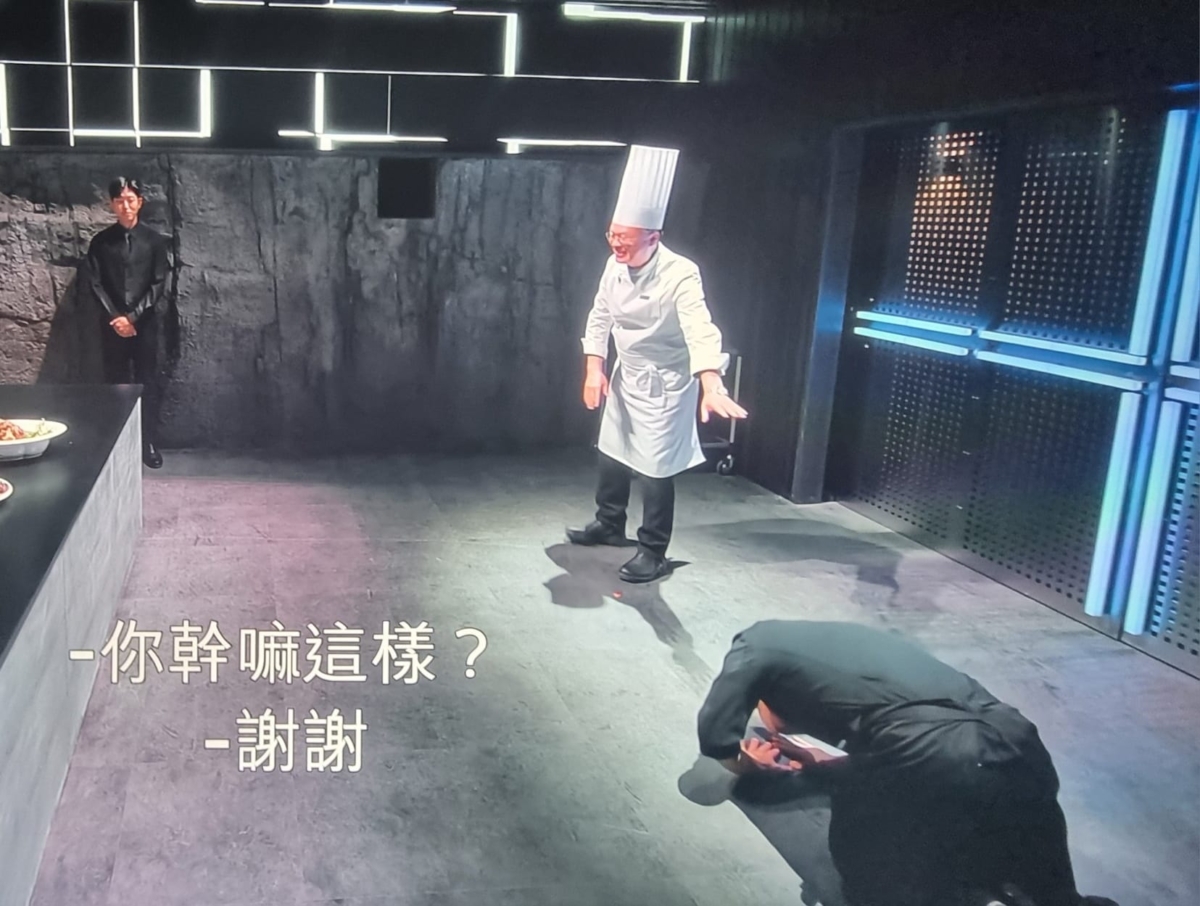 黑湯匙「外送員廚師」擊敗「白湯匙」呂敬來並向他下跪!