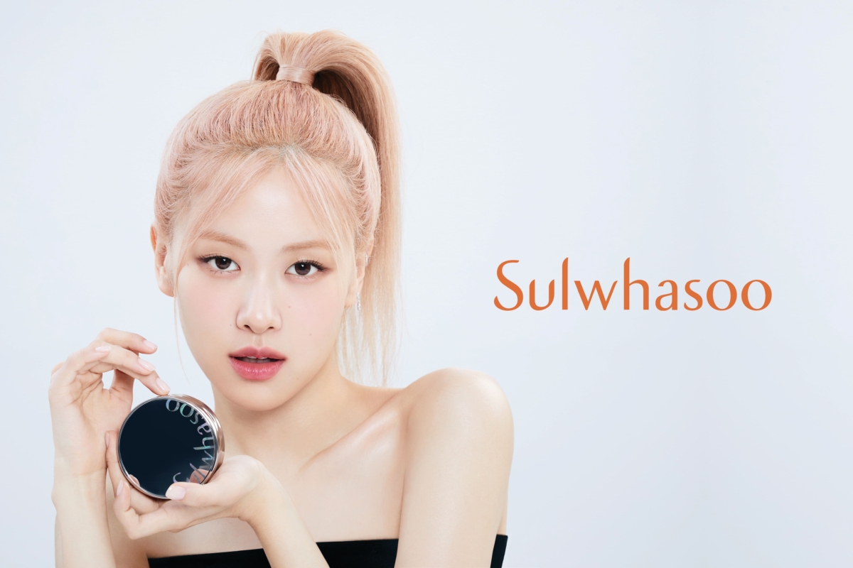 ROSÉ愛用《雪花秀》完美珍珠光精華氣墊