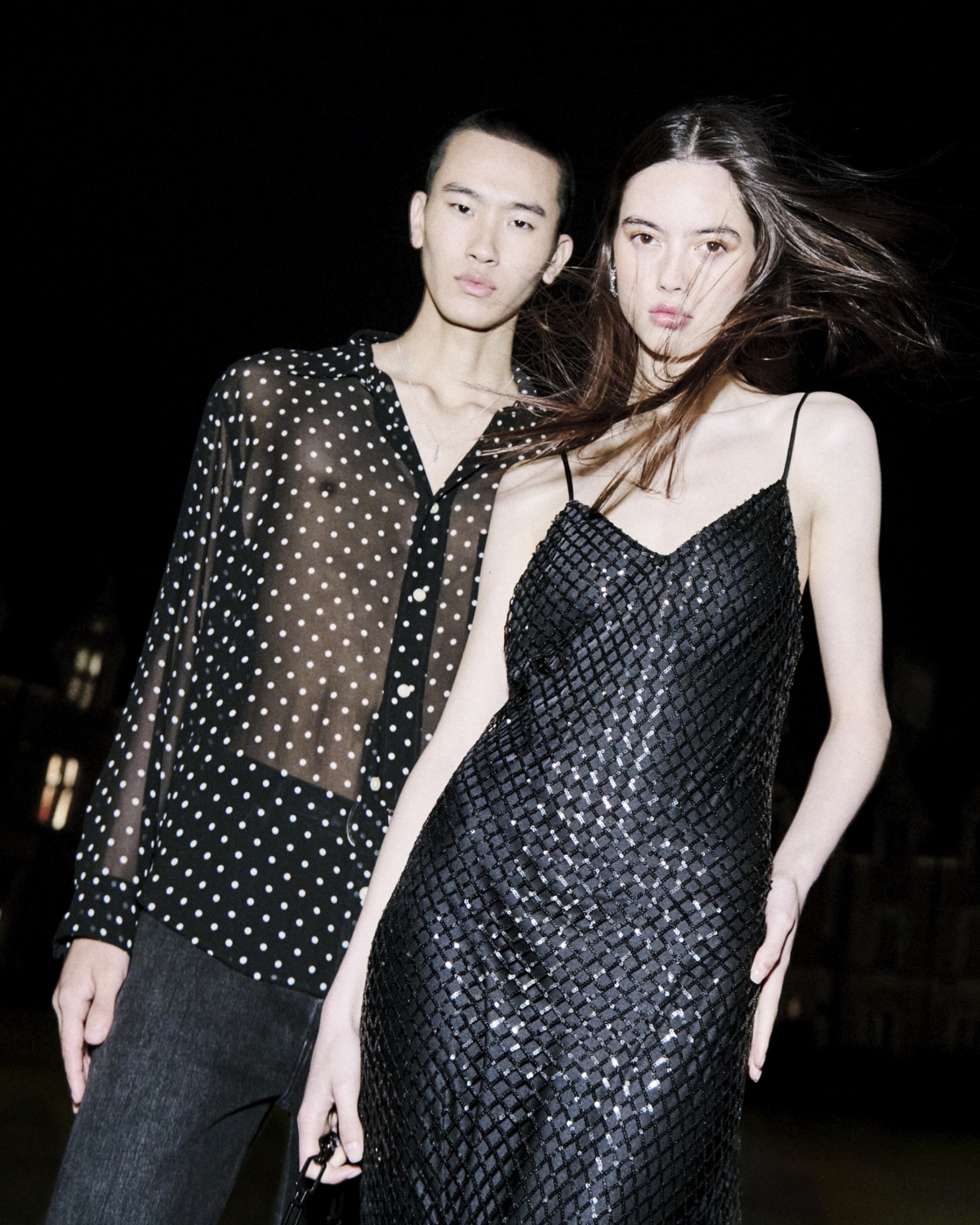 英倫時尚品牌 ALLSAINTS 冬季全新形象企劃「BLVCK MVGIC」 啟發於哥德之美的全新篇章