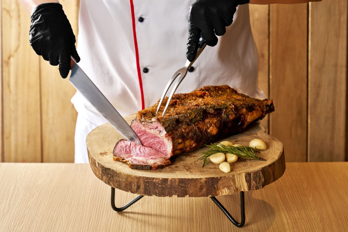 Buffet 敘日全日餐廳集滿山珍海味、肉排大餐。