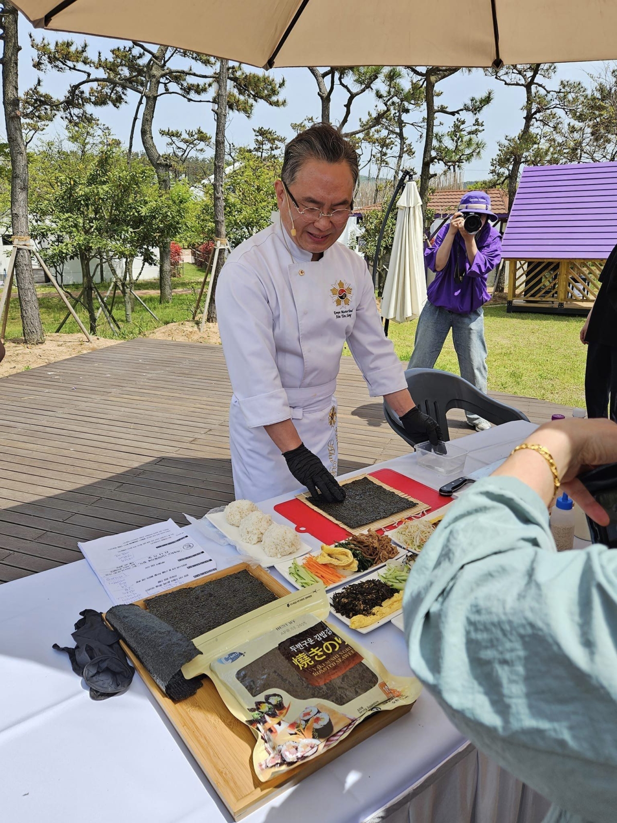 安惟鍟即使已經是國家級名廚,依舊為料理持續奉獻。