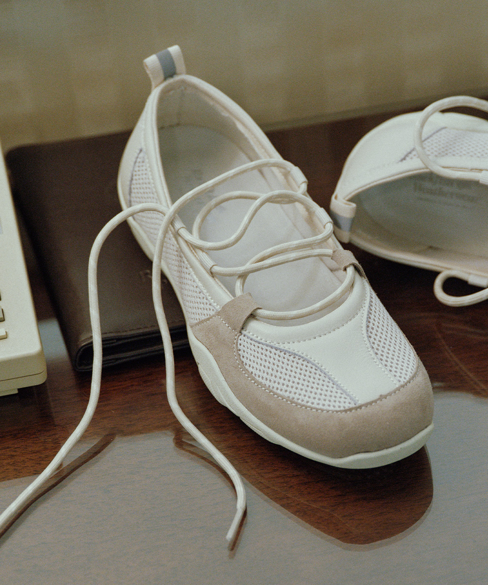 ROCKFISH WEATHERWEAR NICOLE繫帶運動鞋，NT$3,480