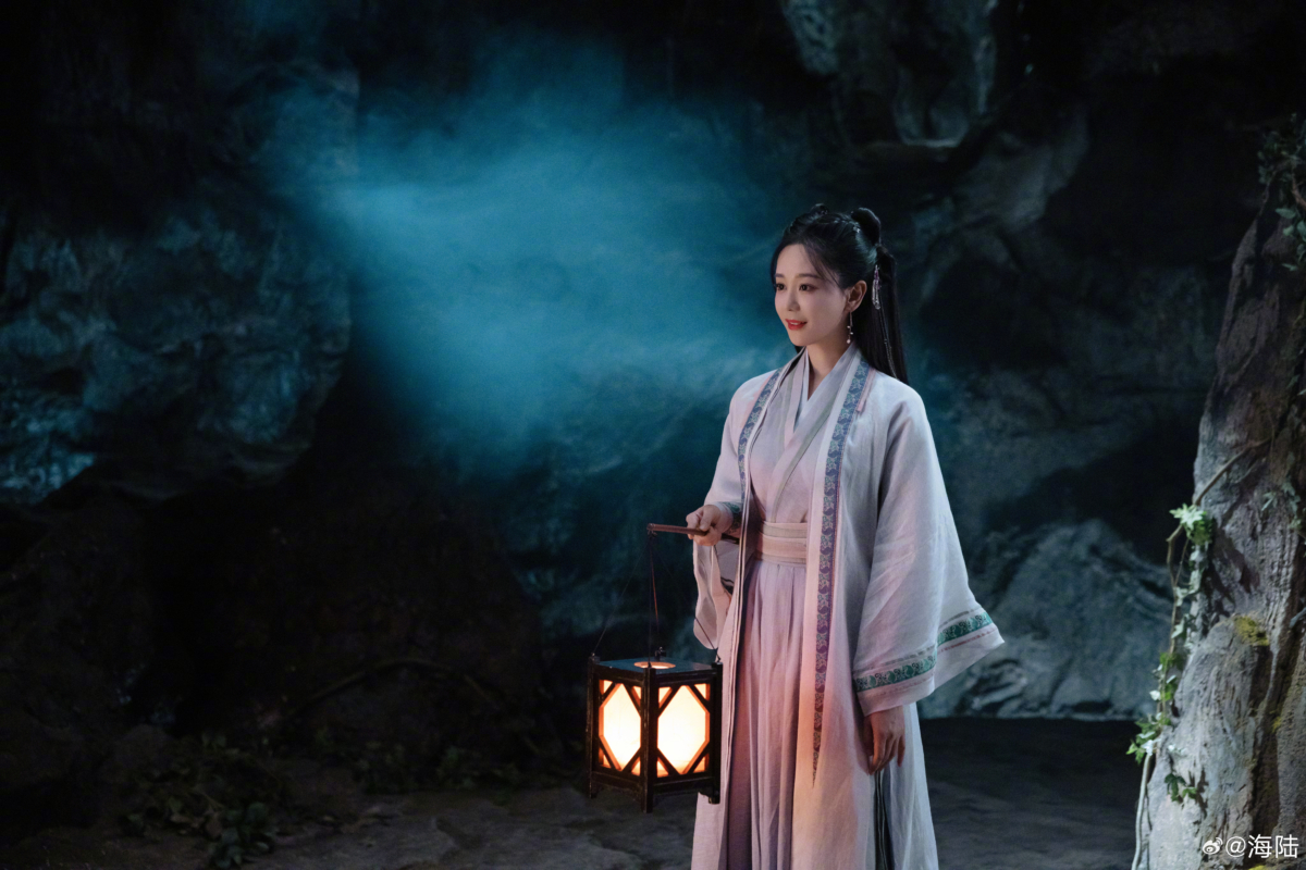 海陸在《永夜星河》人設帶有玄幻色彩。