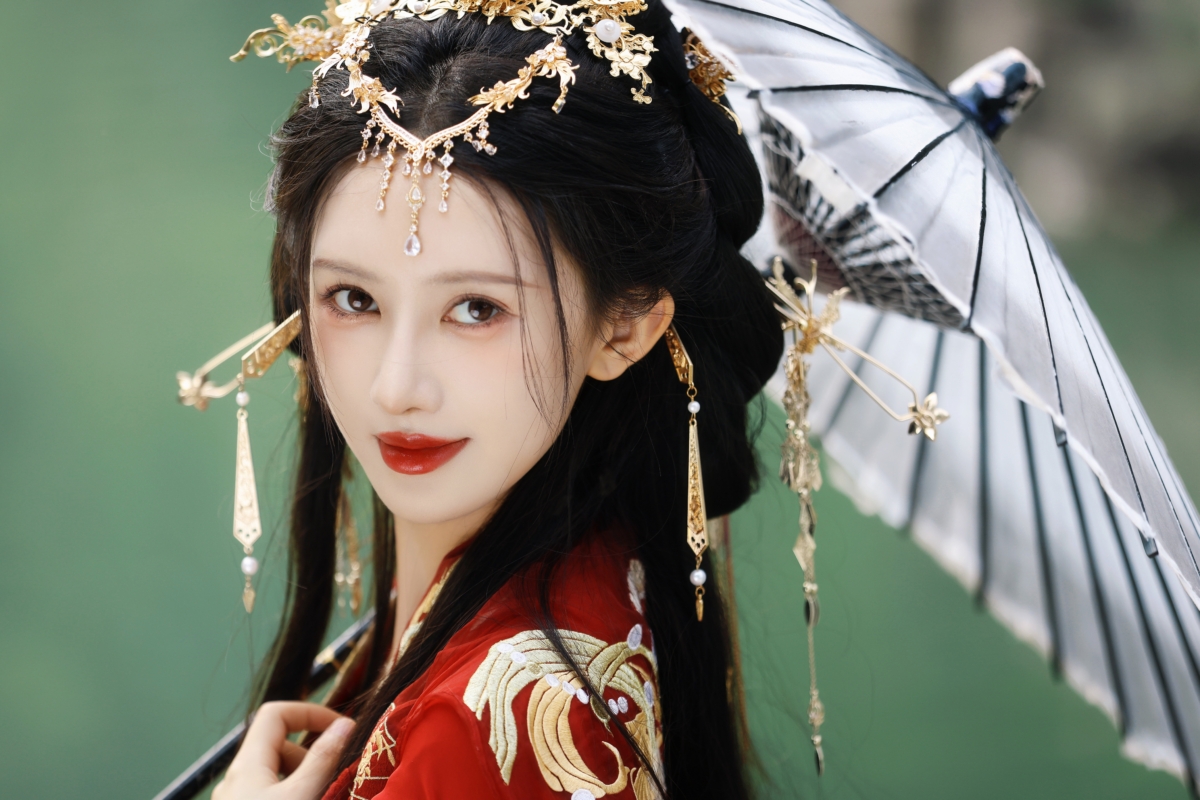 李奕臻曬出唯美古裝照笑稱是「端陽帝姬」番外篇。