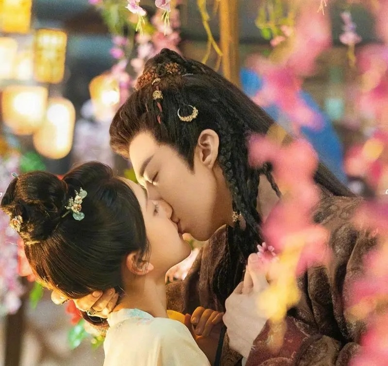 「端午」、「燕子京」浪漫定情吻讓人甜到心坎裡。