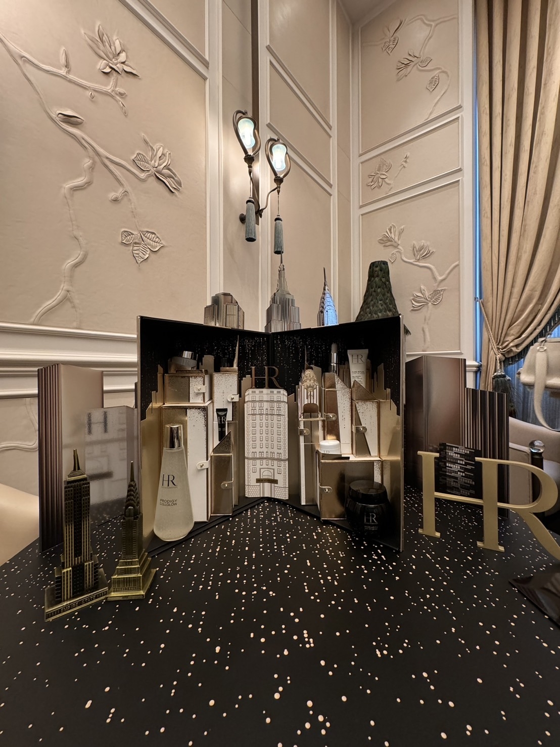 HR赫蓮娜 璀璨曼哈頓 聖誕豪華珍藏版,NT$ 23,500