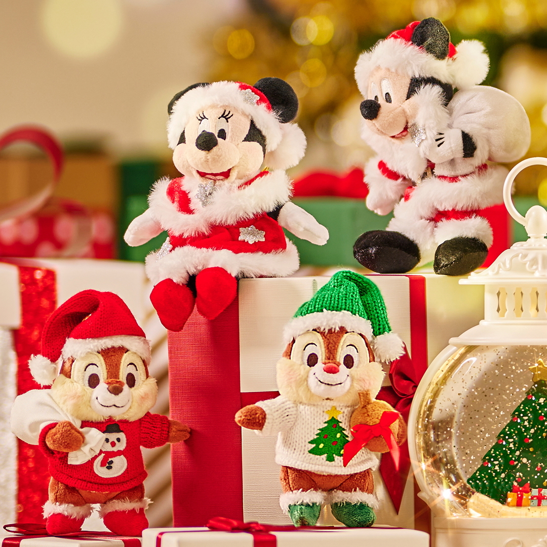 最愛的角色們變身活潑的聖誕老人，來為你的家施放歡樂咒語啦！