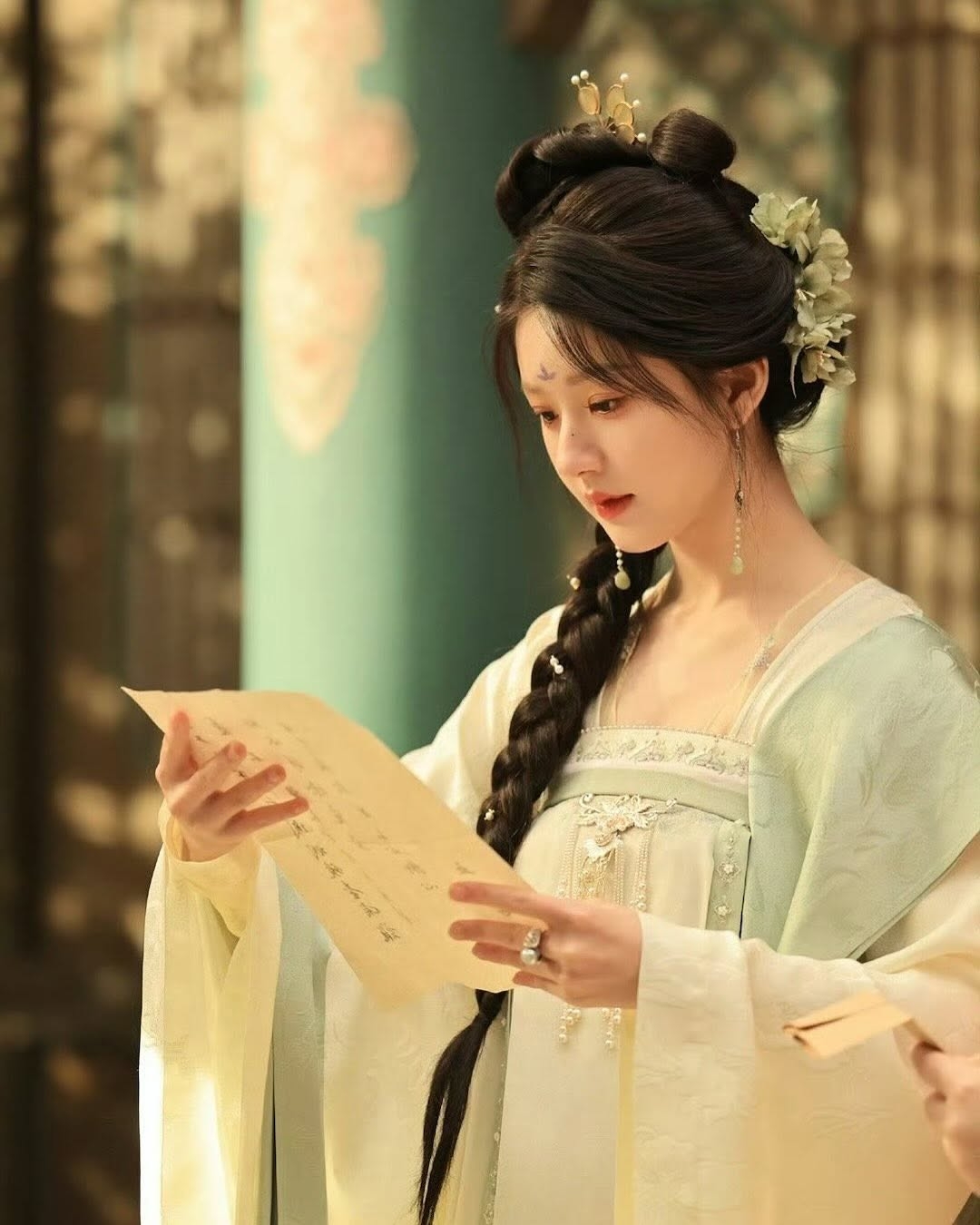 《珠簾玉幕》女主角「端午」聰慧敏捷。