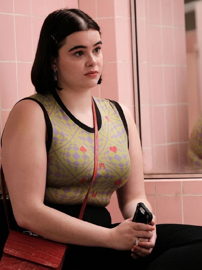 《高校十八禁》凱特劇中因為身材而感到自卑