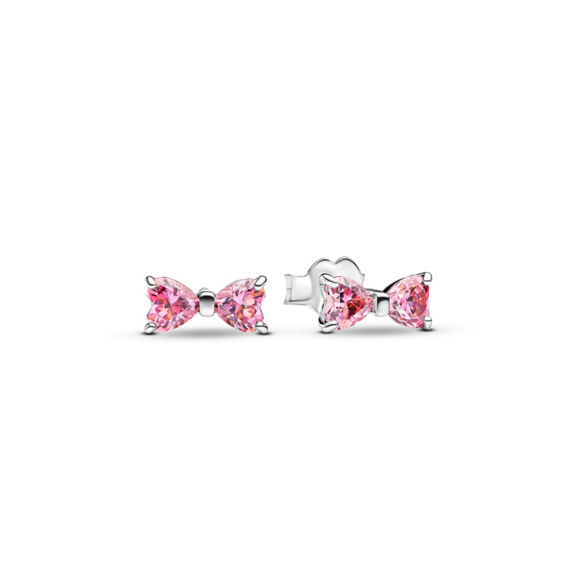 PANDORA 璀璨小蝴蝶結耳環,NT$2,080