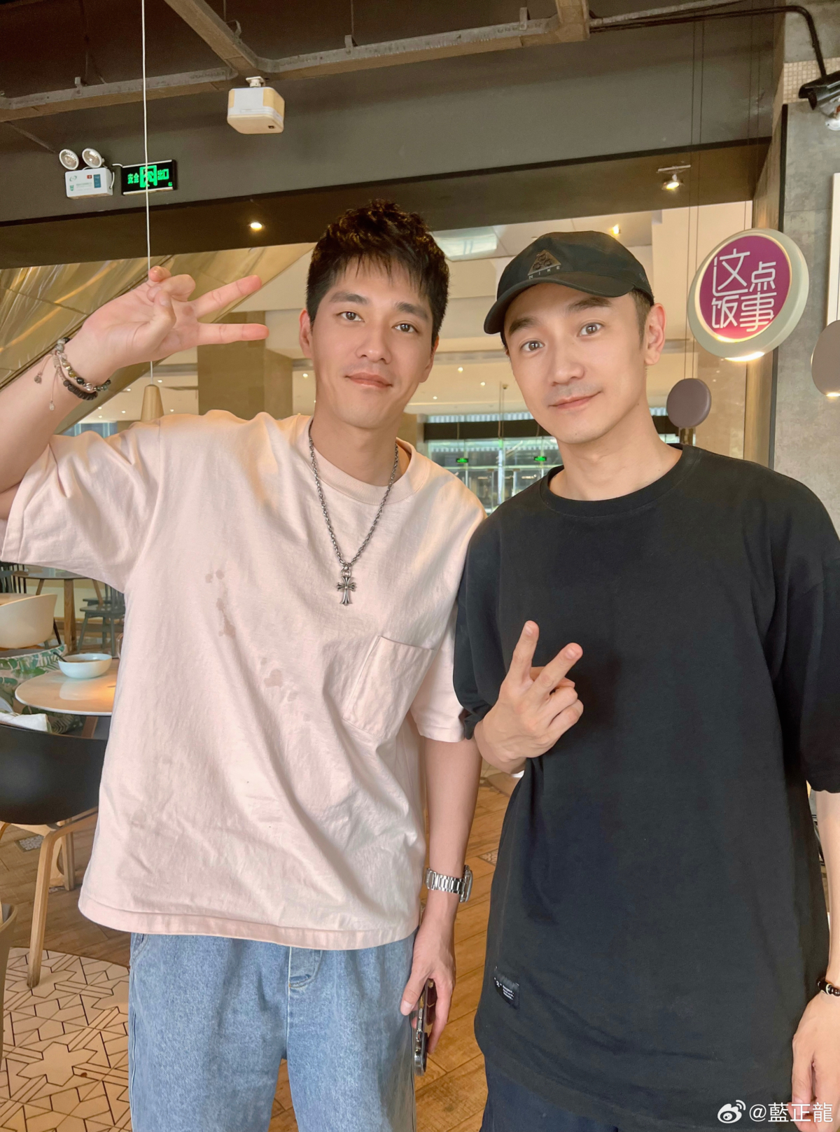 藍正龍與林佑威都是昔日的偶像劇男神。