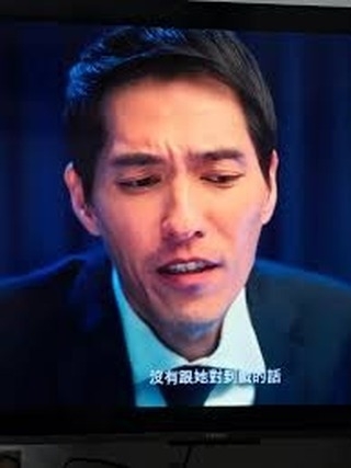 藍正龍在《影后》受到雙頰凹陷。