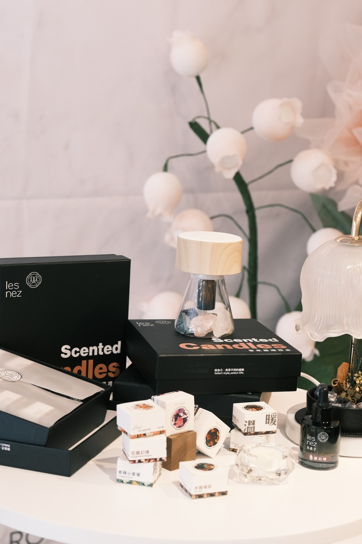 les nez香鼻子香氛迷你蠟燭禮盒,將經典的8款小香調集結於禮盒中