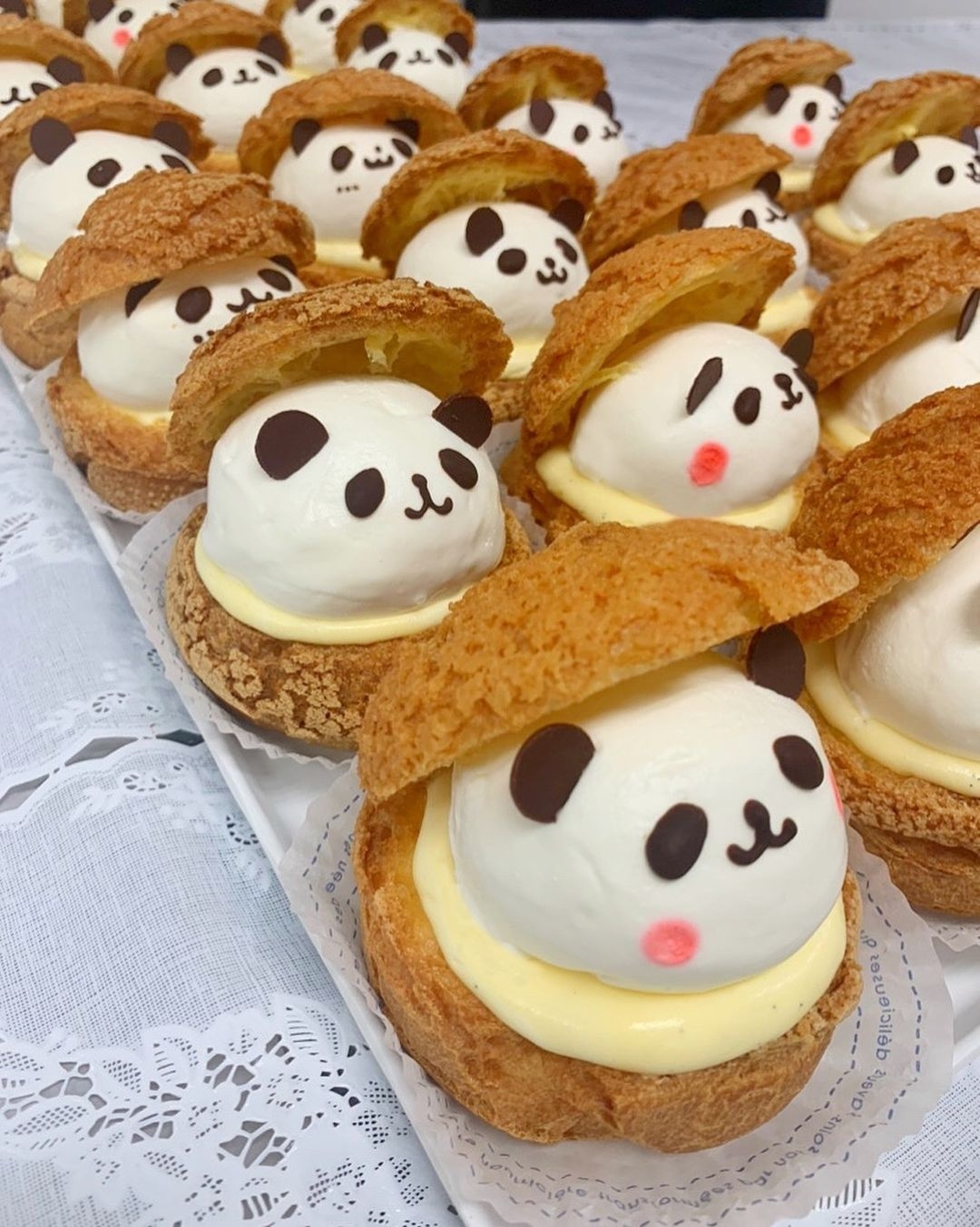 椿屋珈琲「熊貓泡芙」每一款表情都不一樣呢！