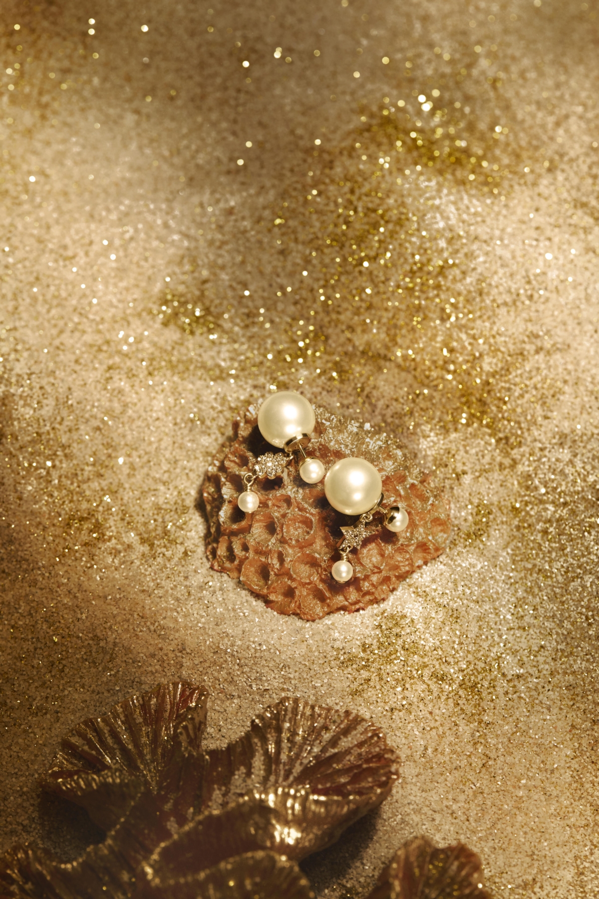 Dior Cabinet de la Mer系列是蘇格蘭海底下的美麗細節