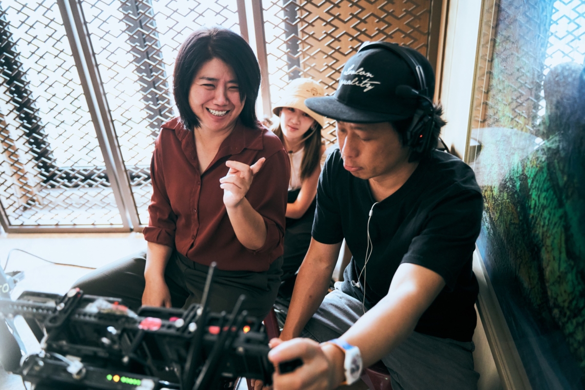 嚴藝文轉為幕後工作者