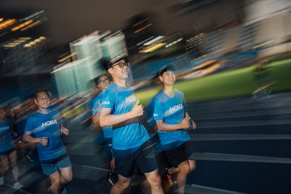 HOKA 完整跑鞋家族以及 HOKA RUN CLUB 跑步課程,全面支援跑者備戰馬拉松賽
