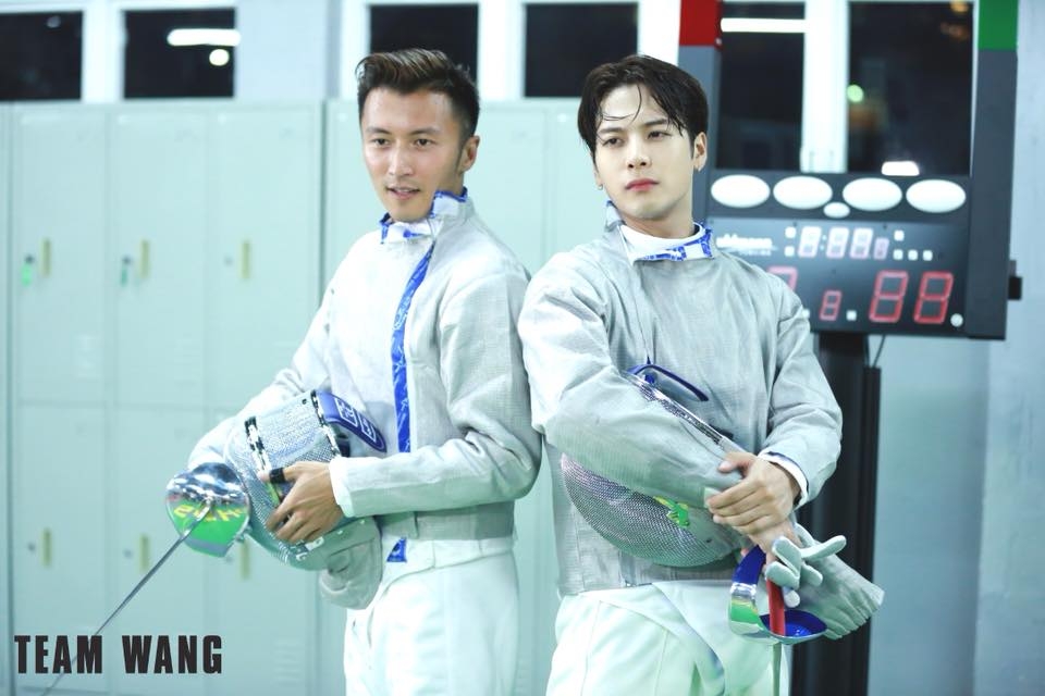 王嘉爾、謝霆鋒曾經一起參與劍擊。