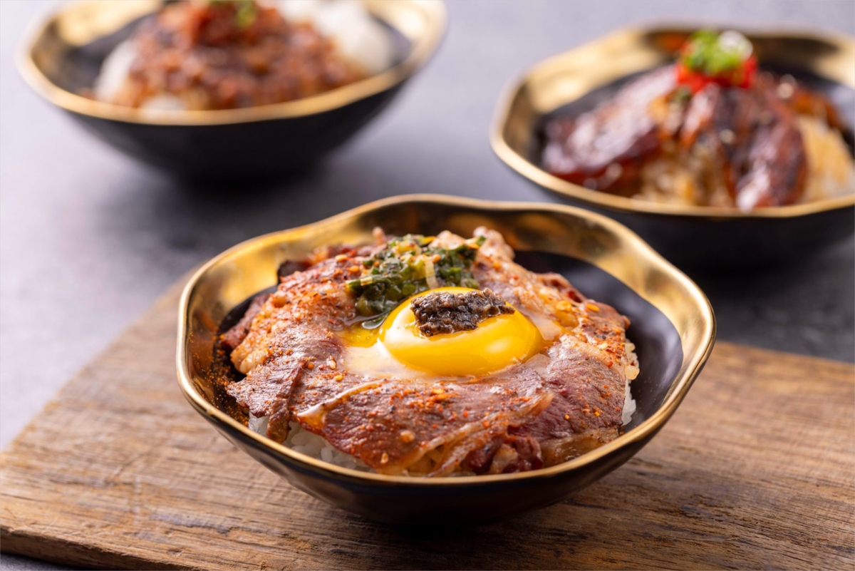 炙燒和牛松露蓋飯令人食指大動!