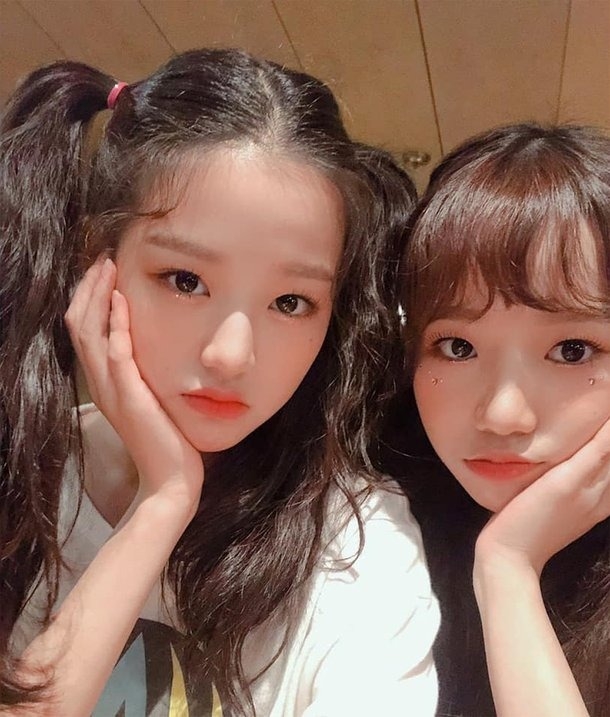 曹柔理與張員瑛IZ*ONE時期