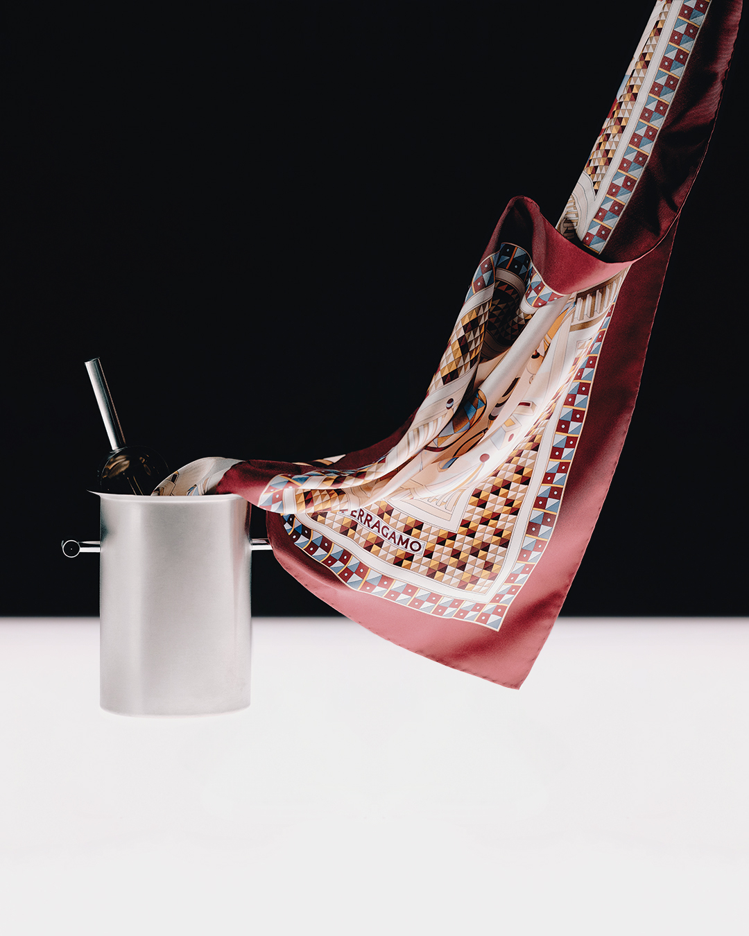 FERRAGAMO 2024 年節日企劃