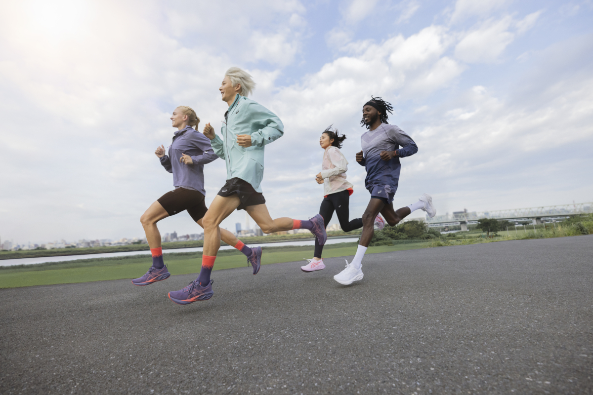 專業運動品牌 ASICS 經典彈力跑鞋 NOVABLAST 5 全新配色繽紛上市!