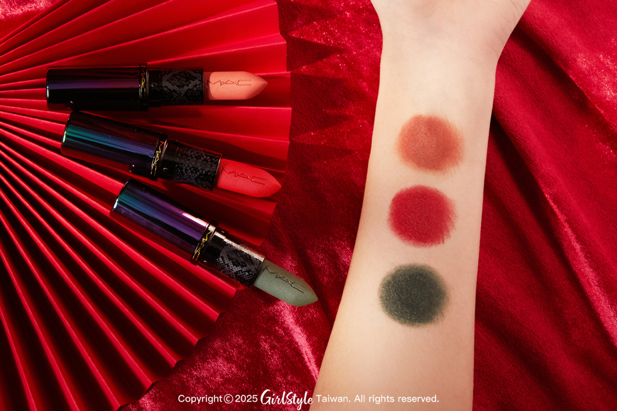 M‧A‧C 蛇來運轉系列 MACximal極自我柔霧唇膏#LUCK BE A LIPSTICK魅蟒出沒 #TIMELESS TAUPE清冷蛇蠍 #ROYAL EMERALD人間梅杜莎，NT$850